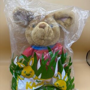 Avon Vintage Kasey Kangaroo 1991 Soft, Cuddly Just Right For Hugging NEW IN BAG